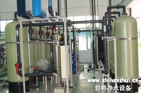 供应4吨/小时流量控制型全自动软化水设备